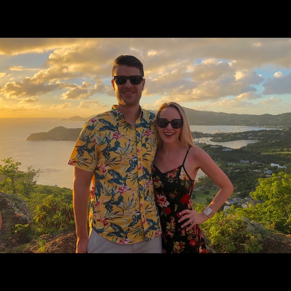 Meet your Posher!! - Picture 4 of 4